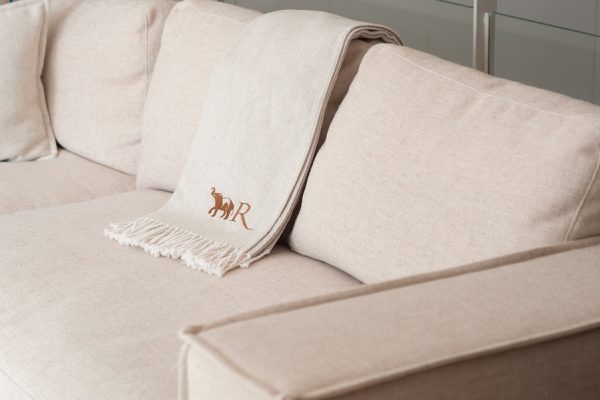 Personalized herringbone blanket - Plaid à chevrons personnalisable