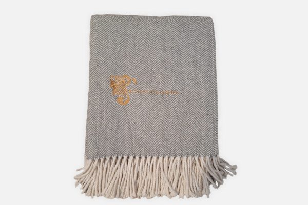 Personalized herringbone blanket - Plaid à chevrons personnalisable