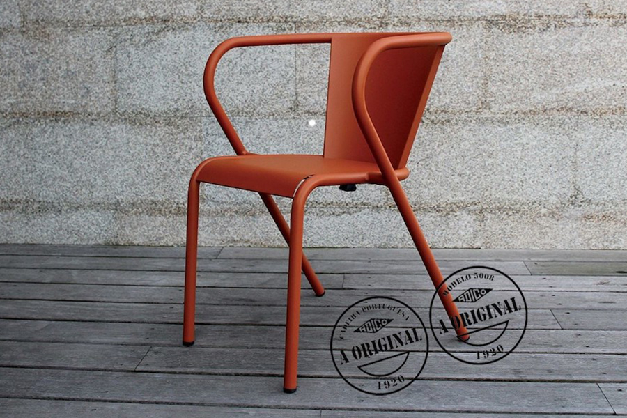 5008 Portuguese chair in steel Hotel Gift Selection