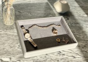 Plateau à bijoux personnalisé en simili cuir