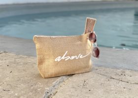 Custom jute zipper pouch