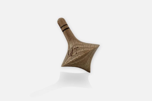 Toupie en bois personnalisée; Custom wooden spinning top
