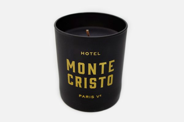 Customized 170g scented candles ; Bougies personnalisées 170gr
