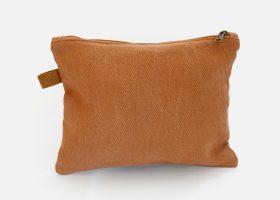 Pochette en coton stone-washed brodée;Custom stonewashed canvas pouch