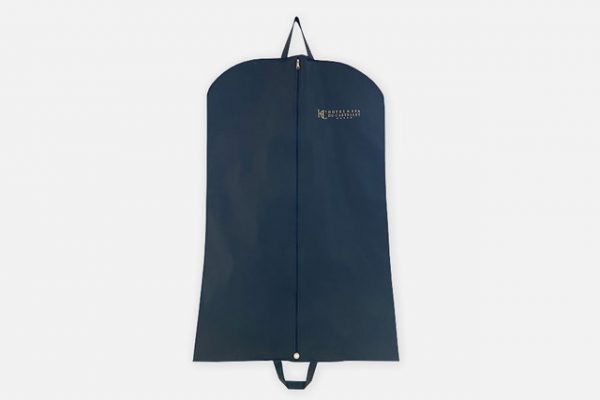 Custom suit covers ; Housse pour vêtements personnalisée