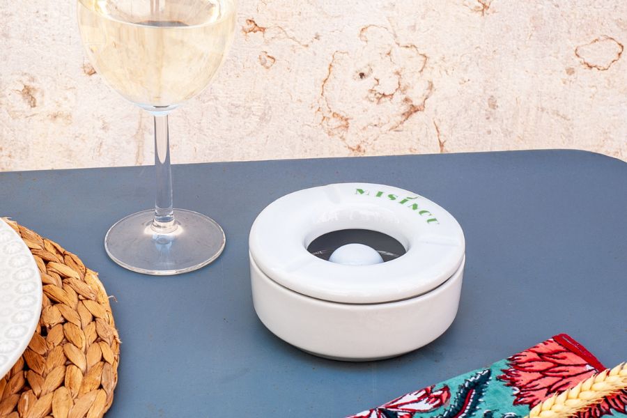 Personalized lidded ashtray