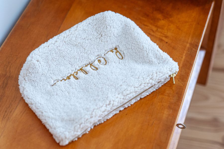 Personalized sherpa cosmetic bag
