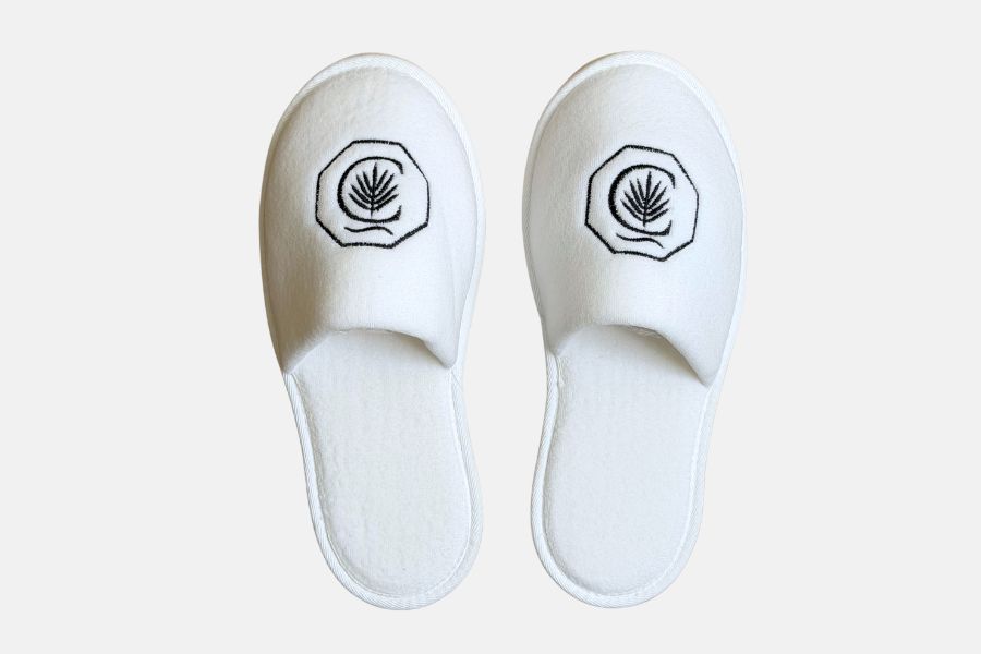 Chaussons d’hôtel de luxe personnalisables