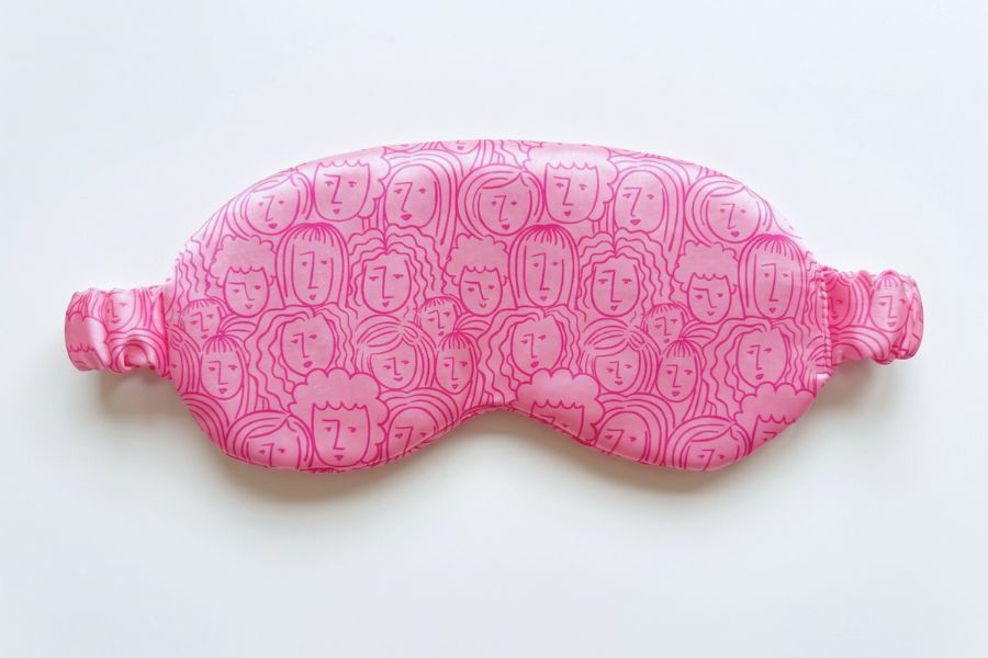 Masque de nuit en satin imprimé